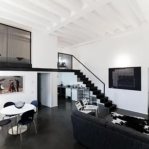 Appartement Porta Torre Loft - Bymyhomeincomo, Côme